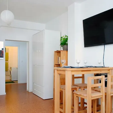 über Dem Kino Toni Berlín