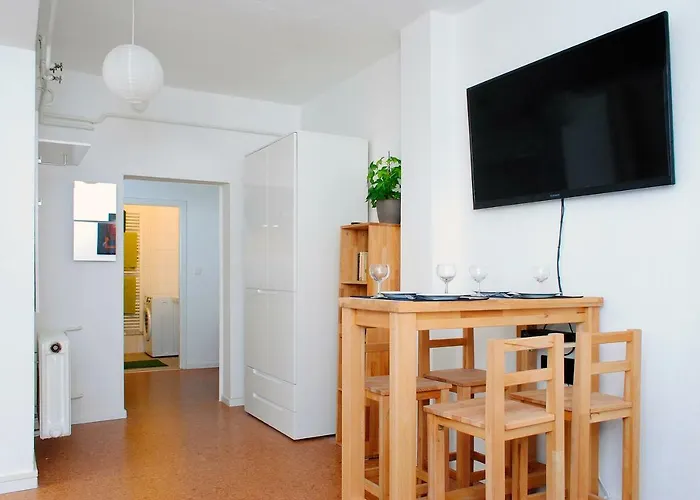 Ueber Dem Kino Toni Berlin