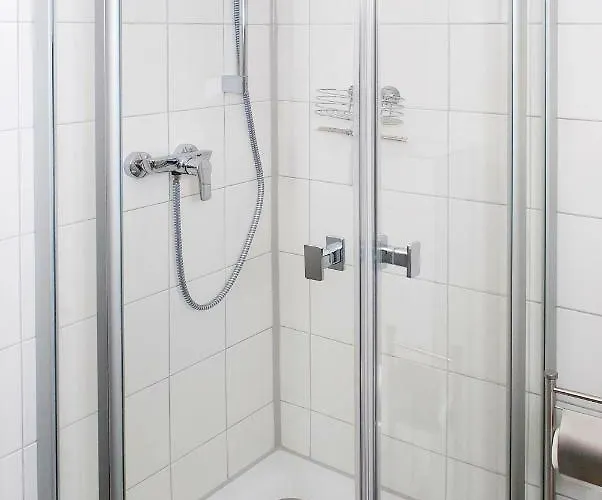 Ueber Dem Kino Toni *