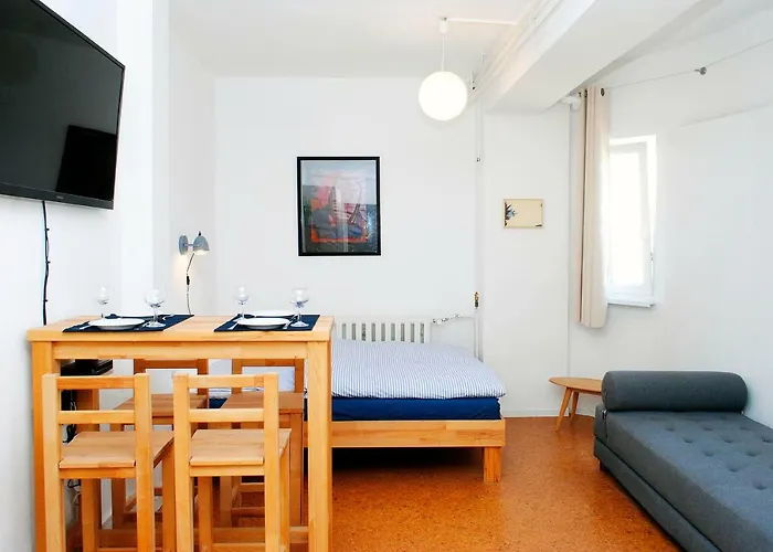 über Dem Kino Toni Apartamento