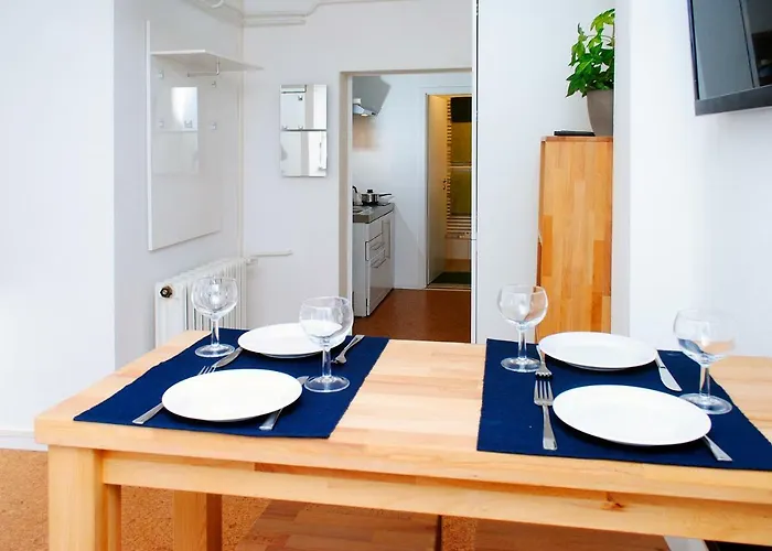 Ueber Dem Kino Toni برلين